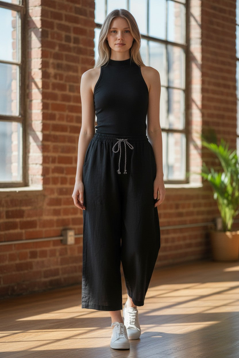 Wide leg linen capri with adjustable drawcord